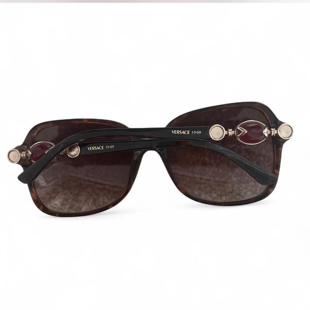Versace Tortoise Shell Sunglasses - Picture 5 of 5